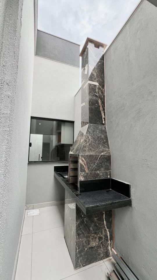 Vende-se CASA NOVA COM ARMÁRIOS PLANEJADOS