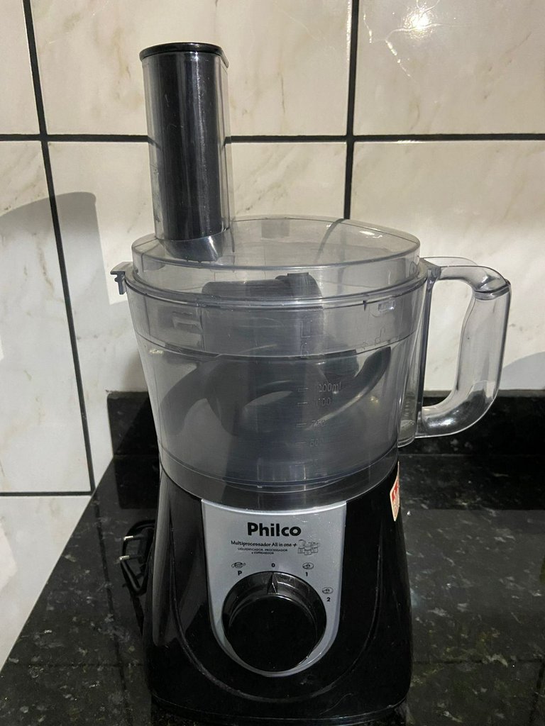 Vendo Liquidificador com Triturador Philco