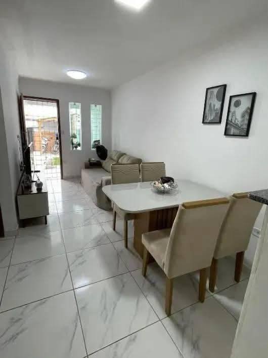 Vende-se casa!!