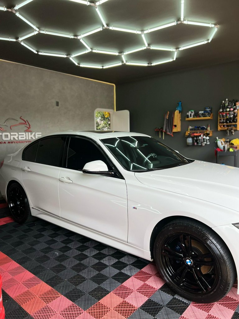 BMW 320i M Sport 2017 – Exclusividade com DNA Premium - Imagem 2