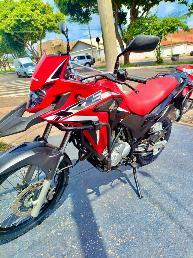 Honda XRE 300 Rally Vermelha 2022