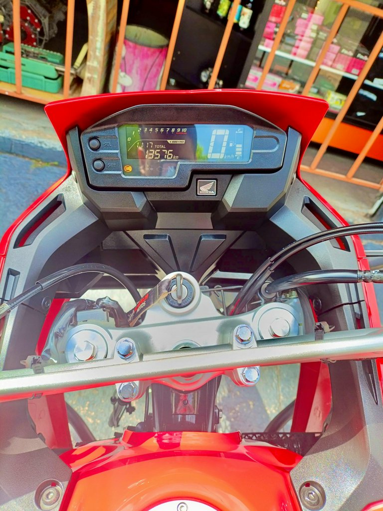 Honda XRE 300 Rally Vermelha 2022 - Imagem 3