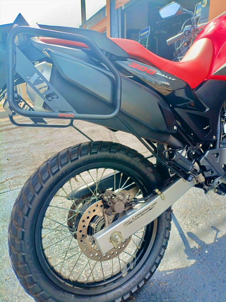 Honda XRE 300 Rally Vermelha 2022 - Imagem 4